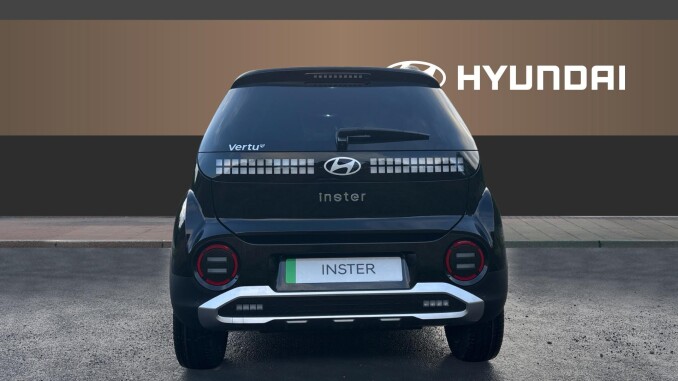 Hyundai INSTER 85kW 02 49kWh 5dr Auto Electric Hatchback - Image 6